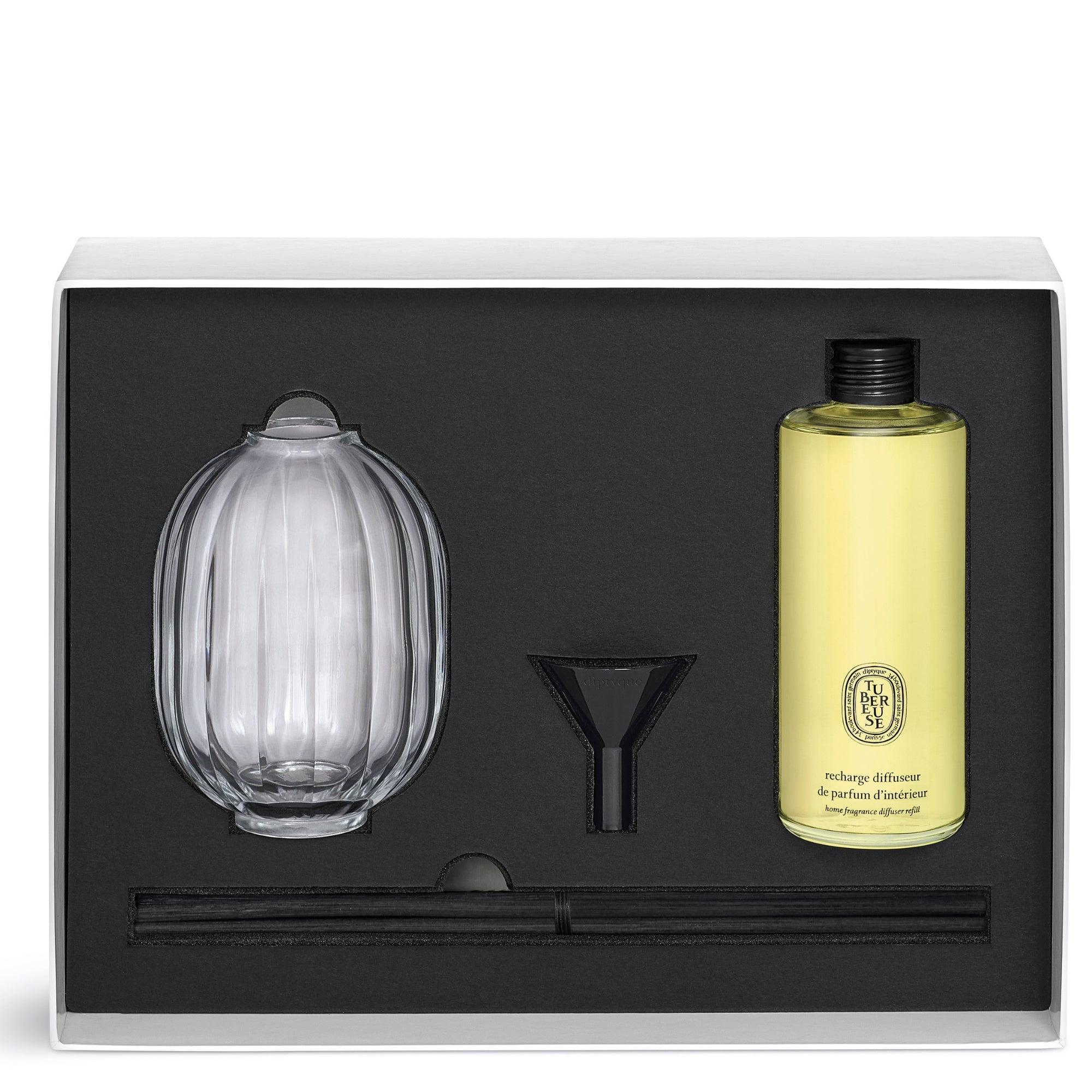 DIPTYQUE home, hotel diffusers, room, scent